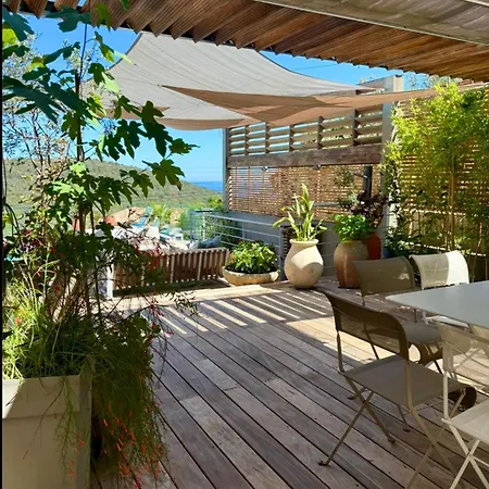 Avec Vue Sur La Baie De Santa Giulia A Porto-vecchio Vila *