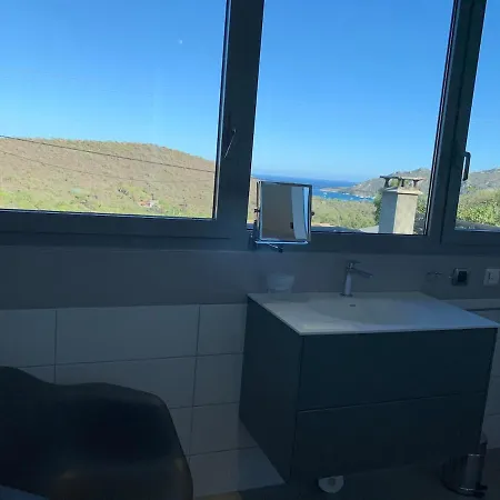 Villa Avec Vue Sur La Baie De Santa Giulia A Porto-vecchio Porto-Vecchio (Corsica)